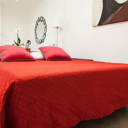 Apartment Rhome Merulana *